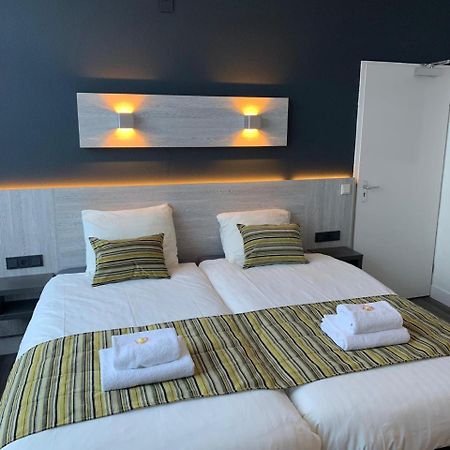 Hotel & Appartementen Royal Sas van Gent Екстер'єр фото