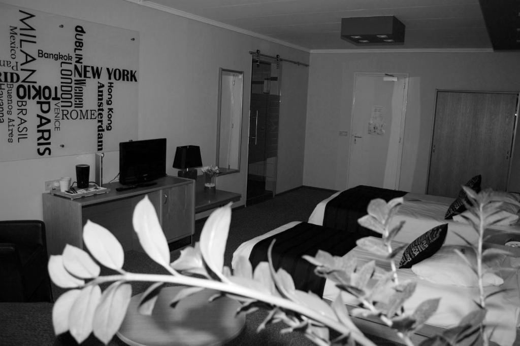 Hotel & Appartementen Royal Sas van Gent Номер фото