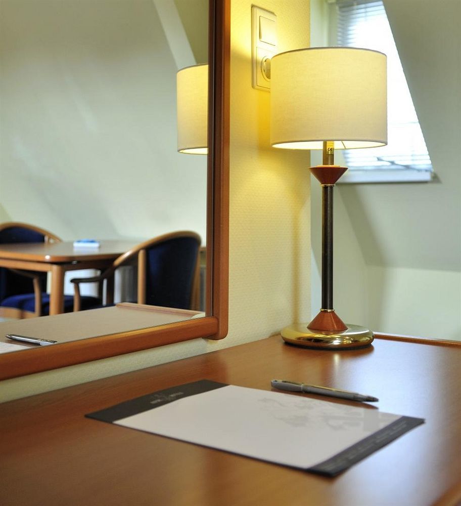 Hotel & Appartementen Royal Sas van Gent Екстер'єр фото