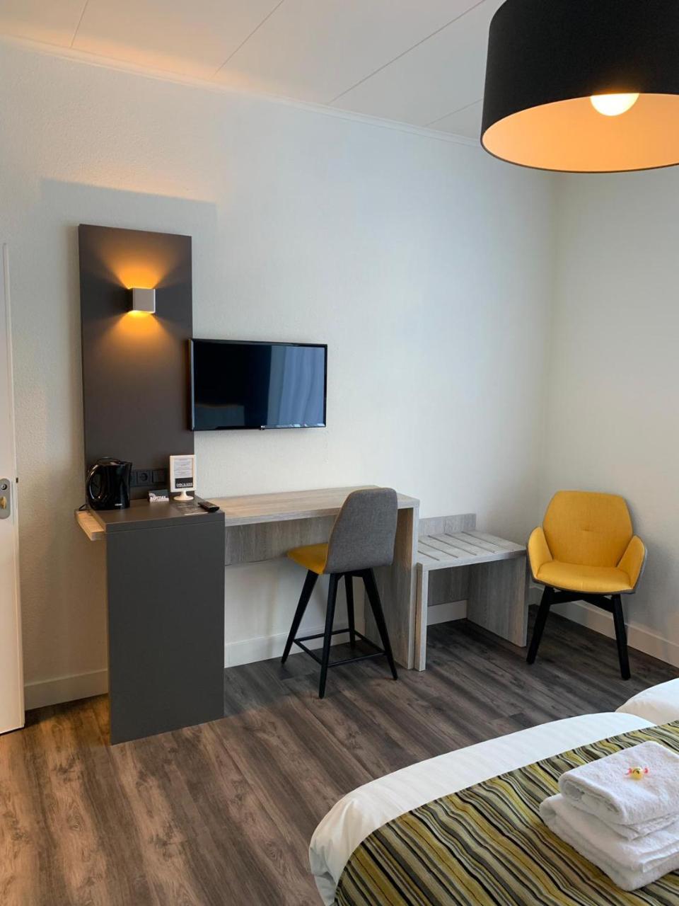 Hotel & Appartementen Royal Sas van Gent Екстер'єр фото